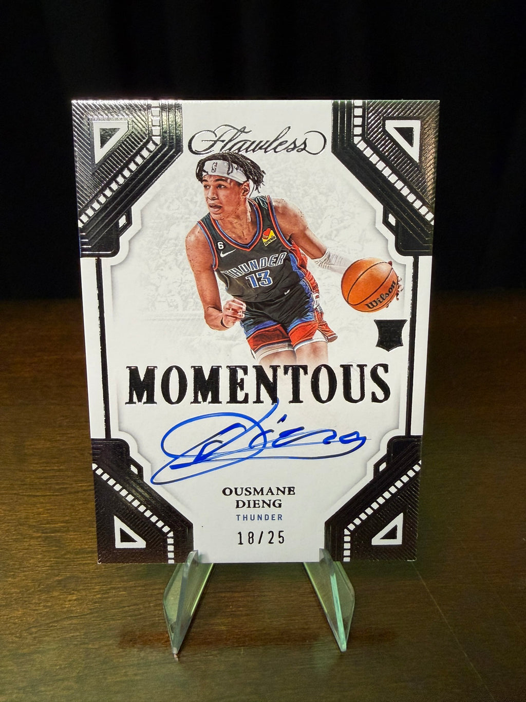 2022 Panini Flawless Ousmane Dieng Momentous /25 #MA-OMD - Rookie - On Card auto