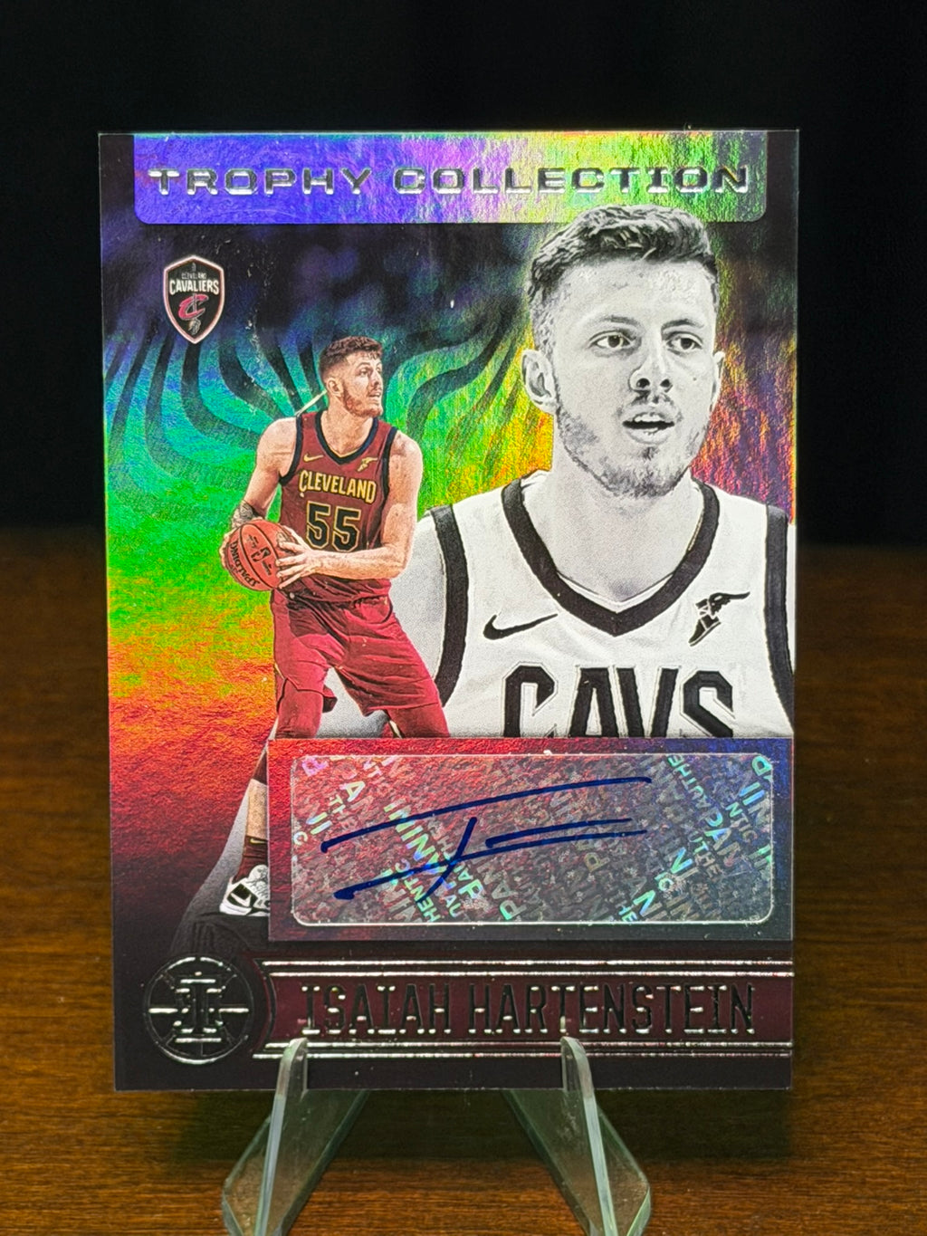 2020 Panini Illusions Isaiah Hartenstein Trophy Collection Autogragh #TC-IHA